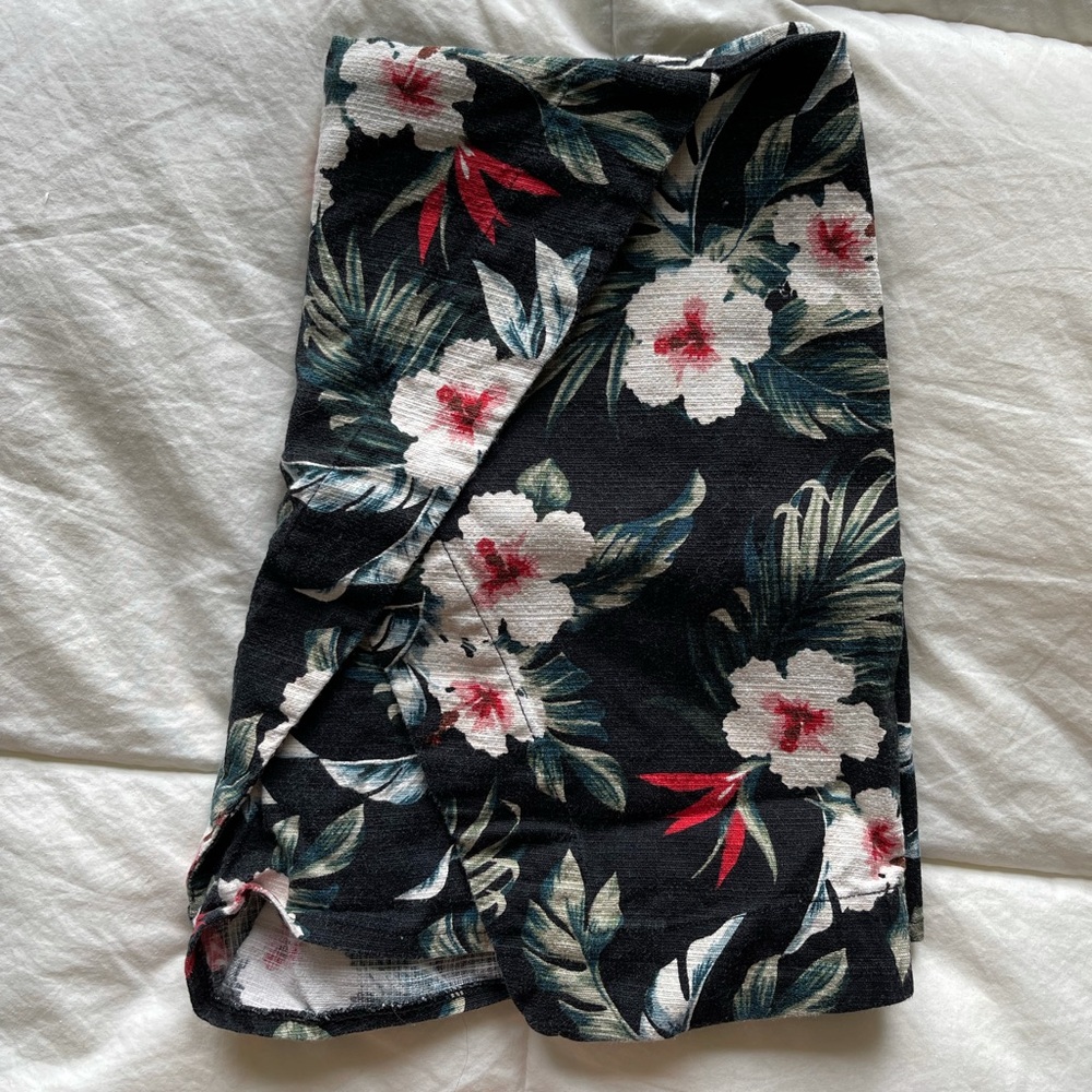 Hollister Skort
